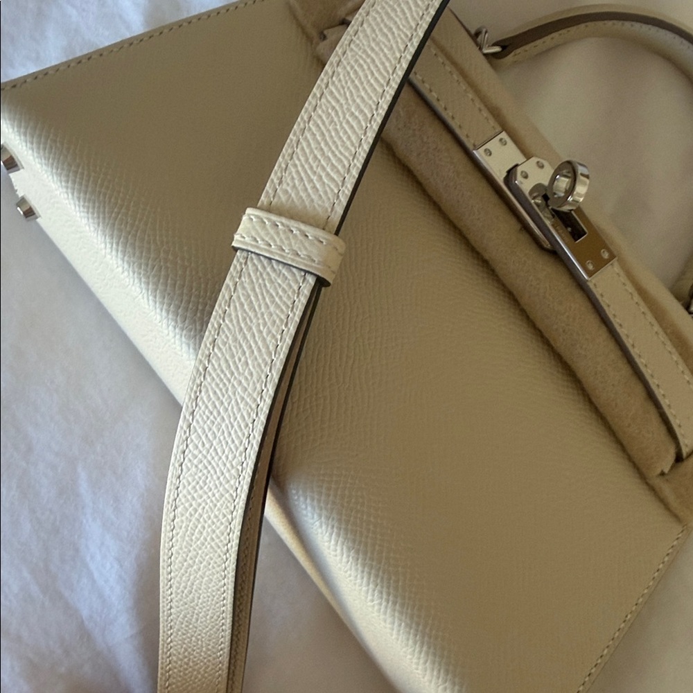Hermes Cream and Gold Women's Belt - Picture 6 of 6